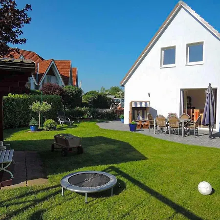 Haus - Haus Moewenstrasse Holiday home Groemitz
